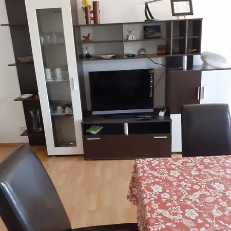 Blue Sky - 2 Bedroom, Sea View, Parking, Wi-fi, Bbq * Traù