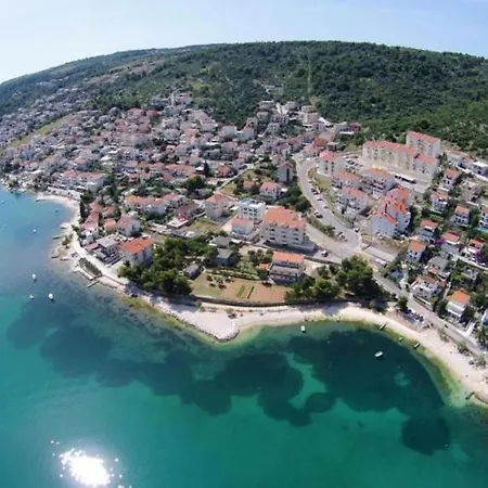 Appartamento Blue Sky - 2 Bedroom, Sea View, Parking, Wi-fi, Bbq