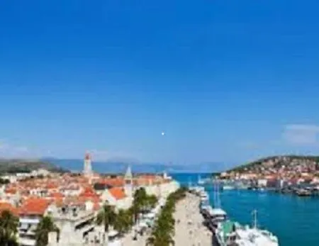 Blue Sky - 2 Bedroom, Sea View, Parking, Wi-fi, Bbq Appartamento